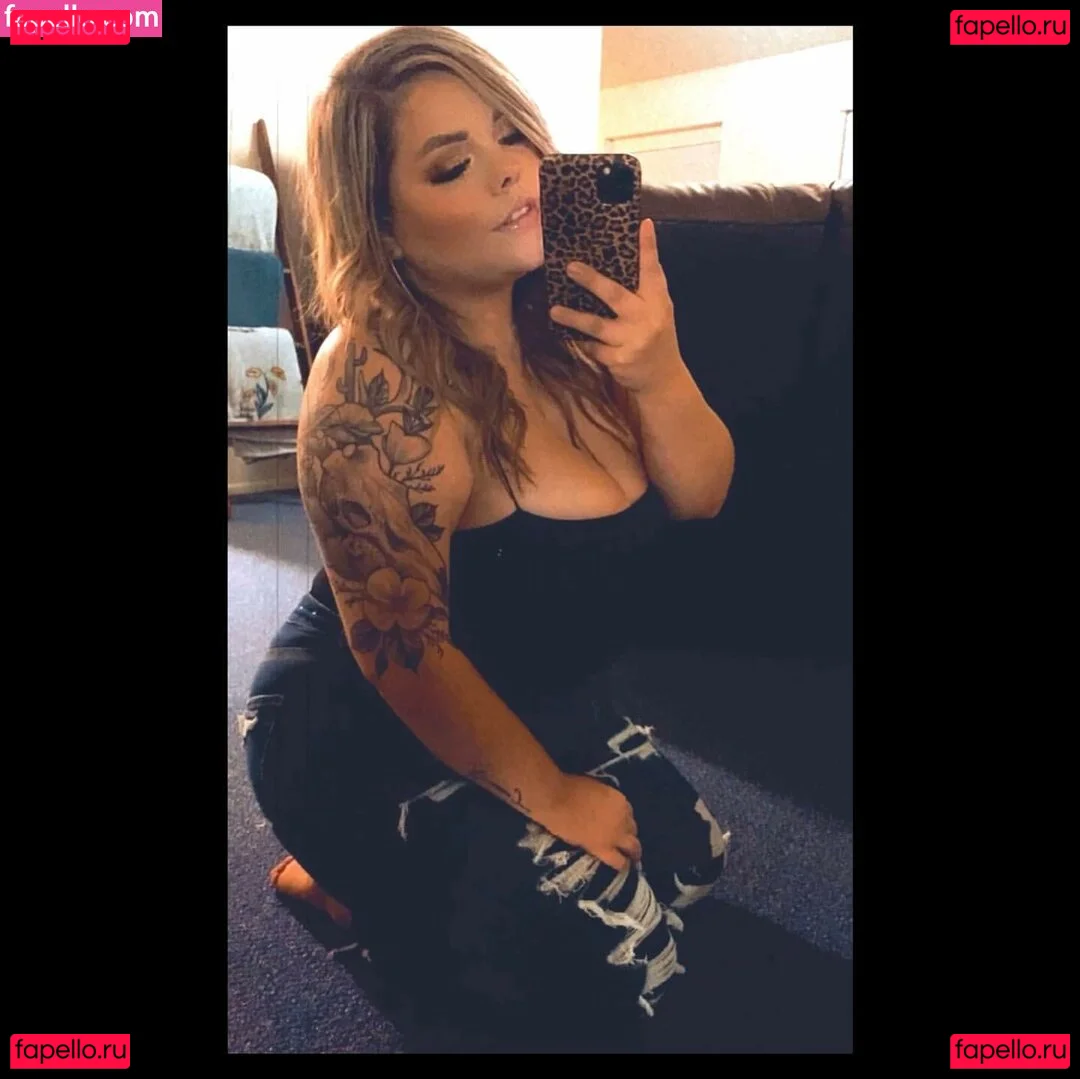 Lilly Zamora Onlyfans Photo Gallery 