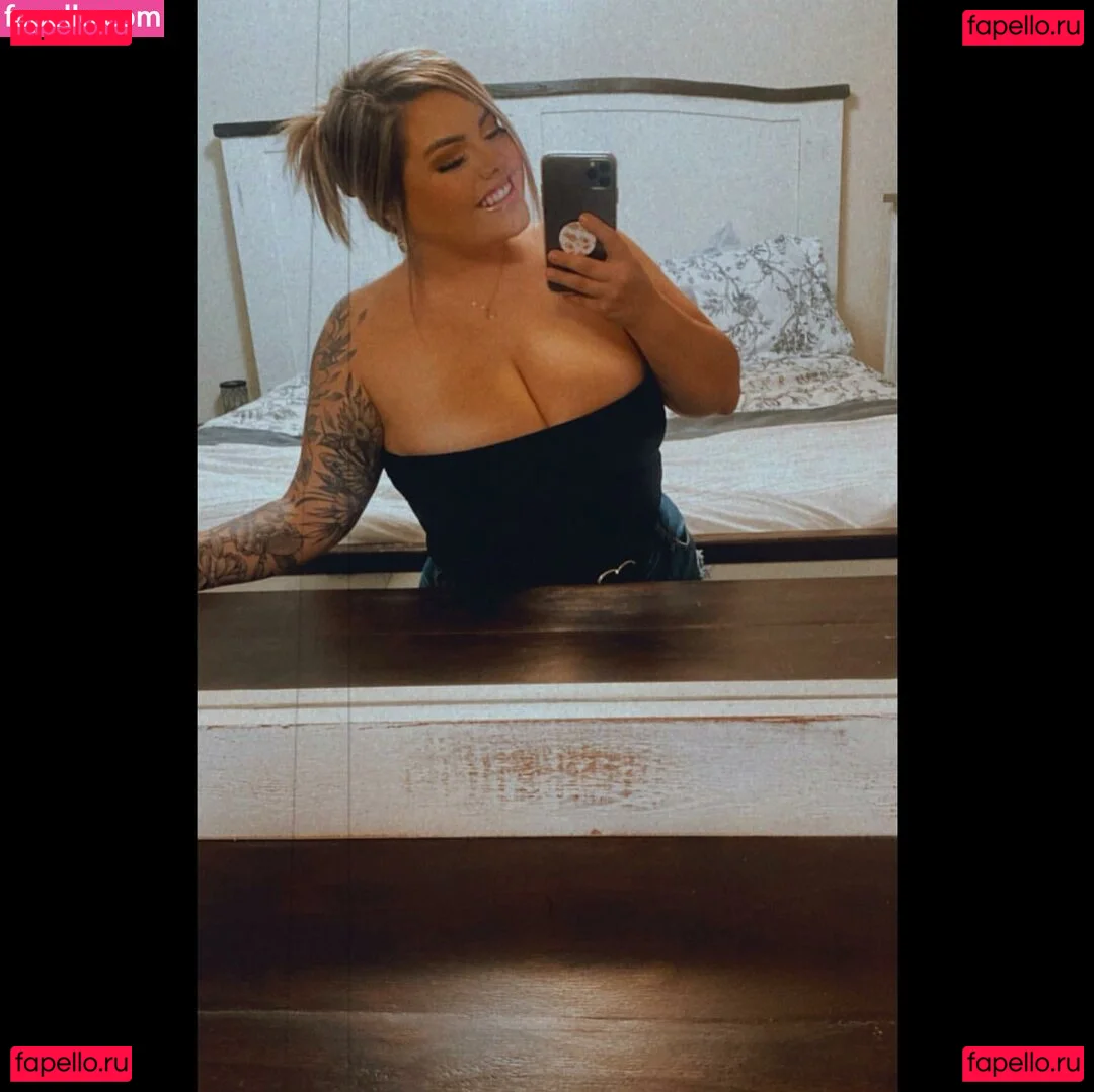 Lilly Zamora Onlyfans Photo Gallery 