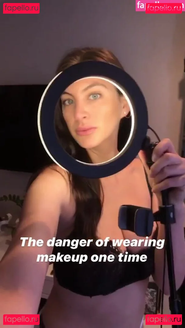 Ariana Basseri Onlyfans Photo Gallery 