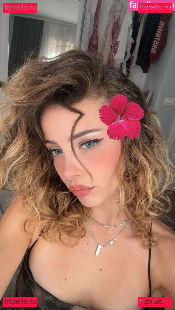 aryasm Onlyfans Photo Gallery 