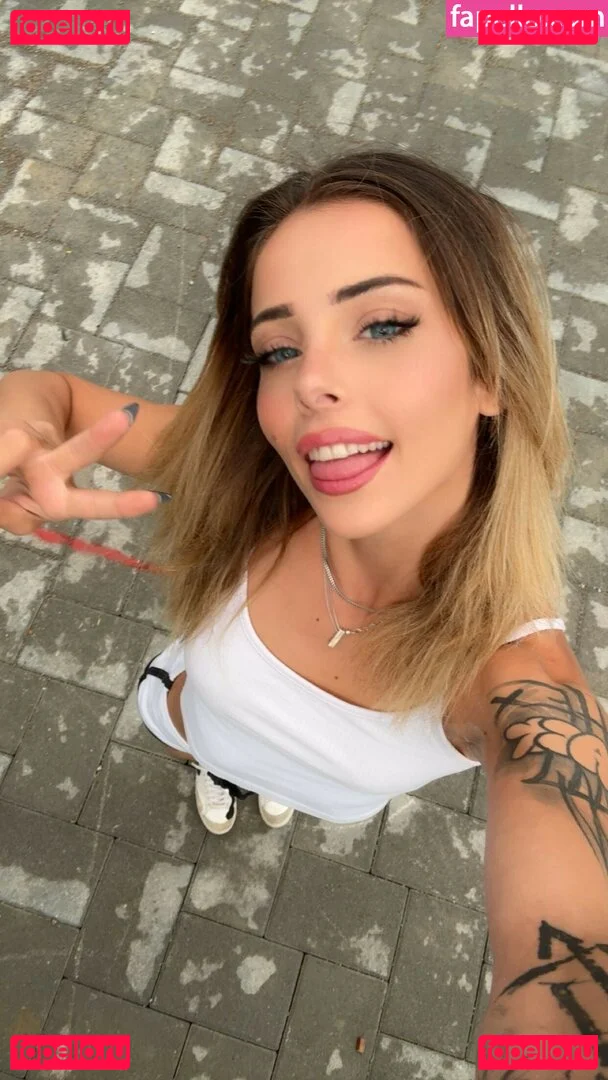 aryasm Onlyfans Photo Gallery 