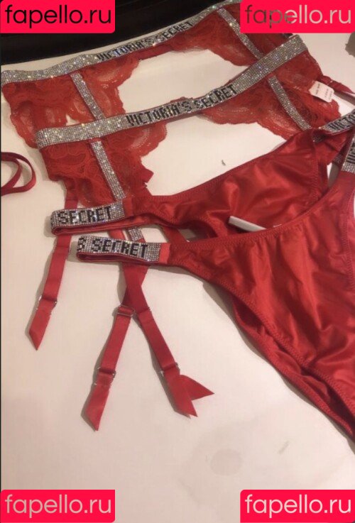 Charlotte Winslow Onlyfans Photo Gallery 