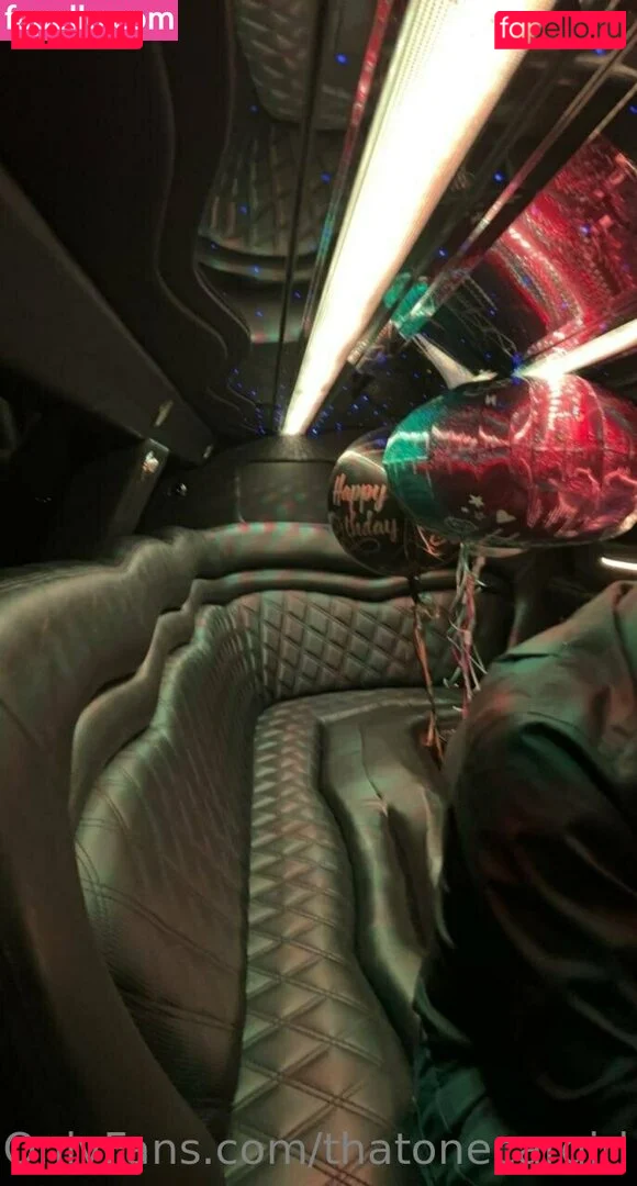 thatonecargirl Onlyfans Photo Gallery 