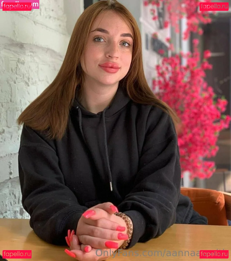 aannaasmith Onlyfans Photo Gallery 