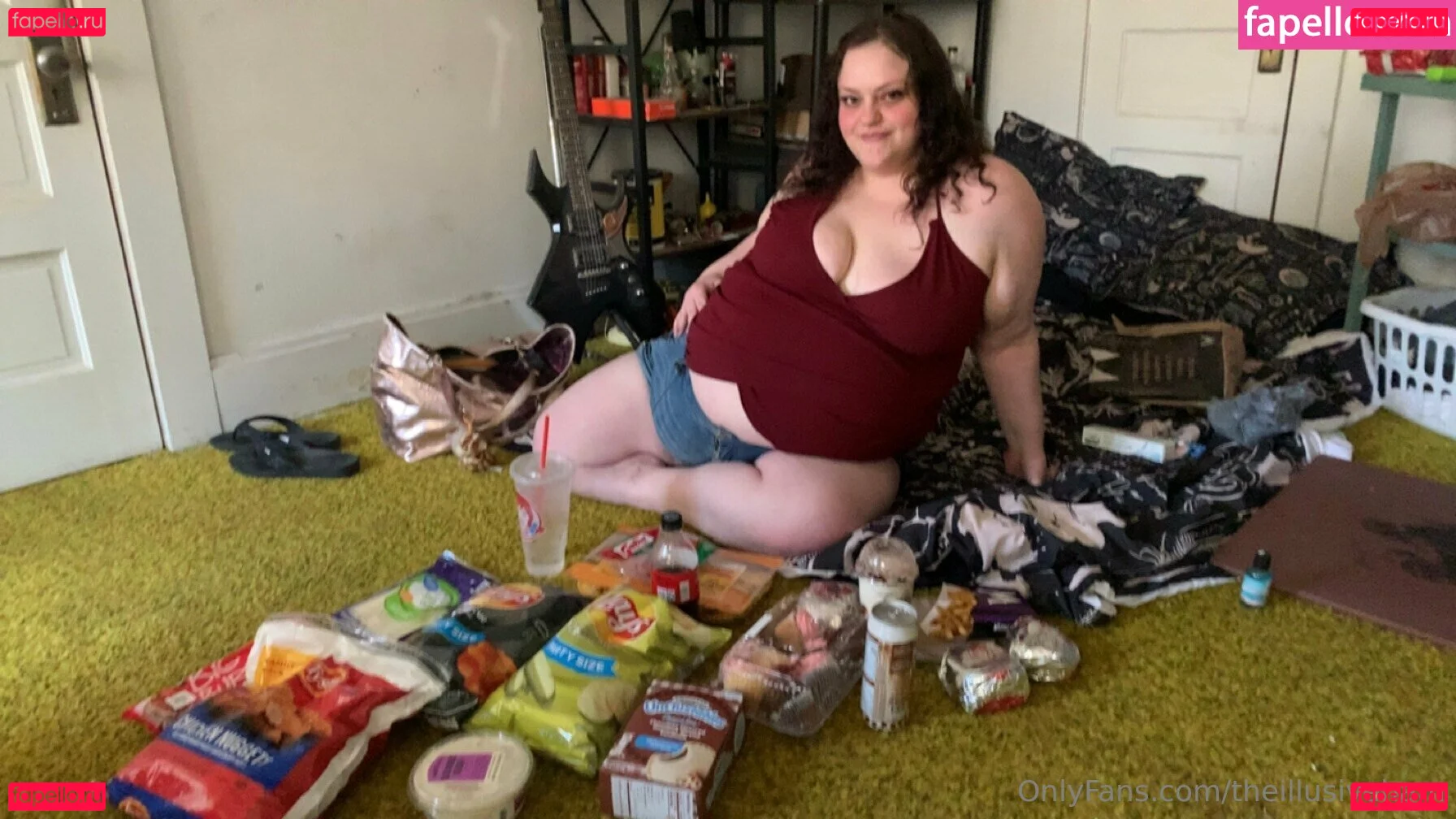 theillusiveham Onlyfans Photo Gallery 