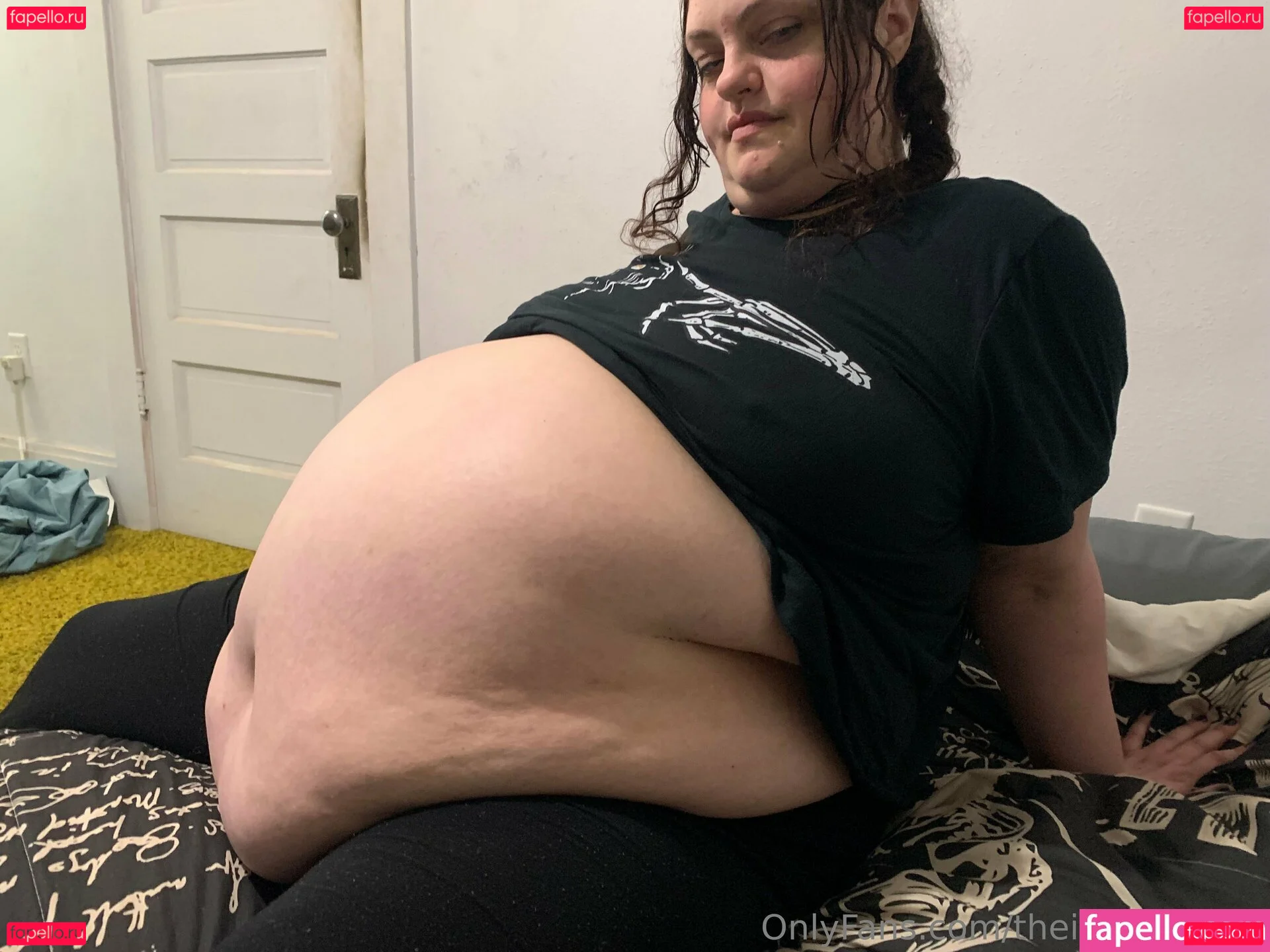 theillusiveham Onlyfans Photo Gallery 