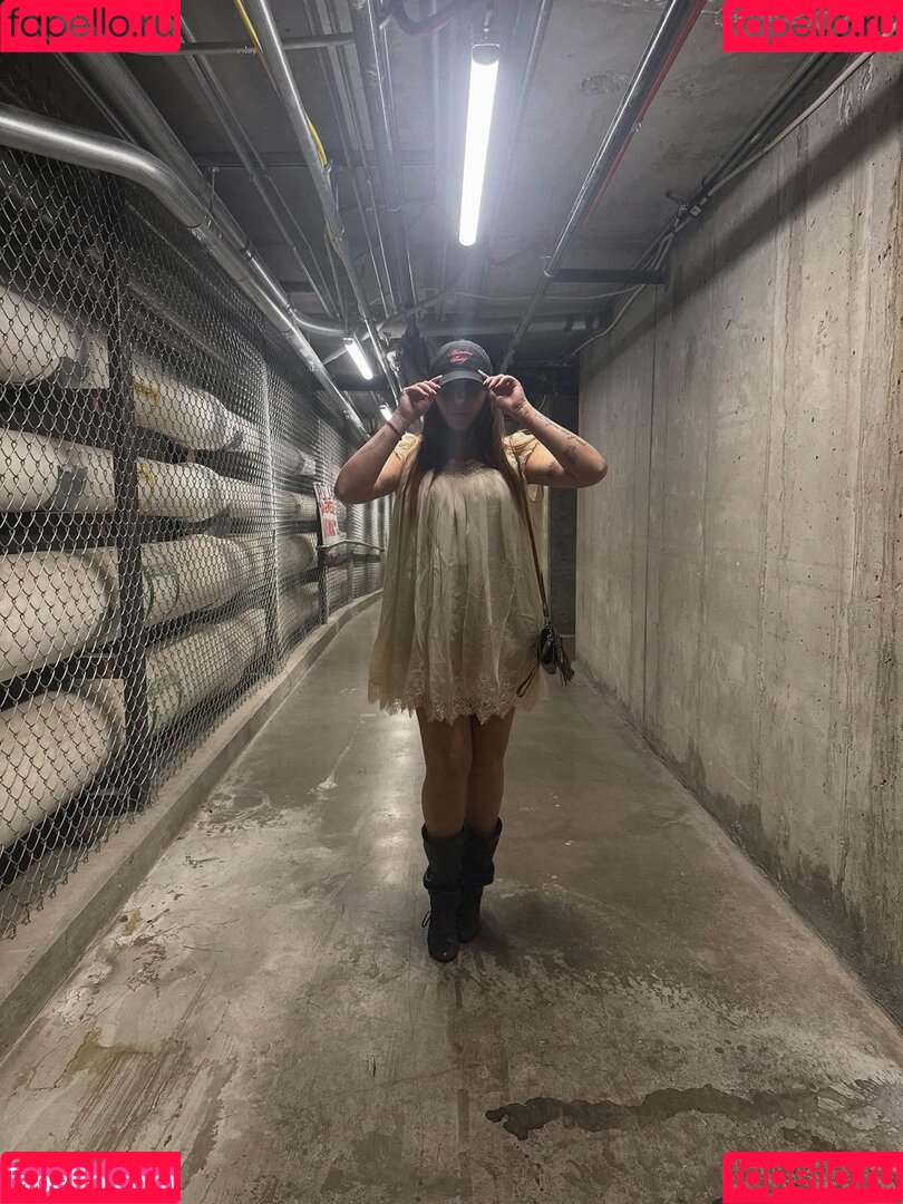 Noah Cyrus Onlyfans Photo Gallery 