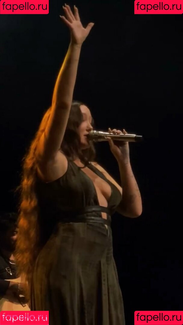 Noah Cyrus Onlyfans Photo Gallery 