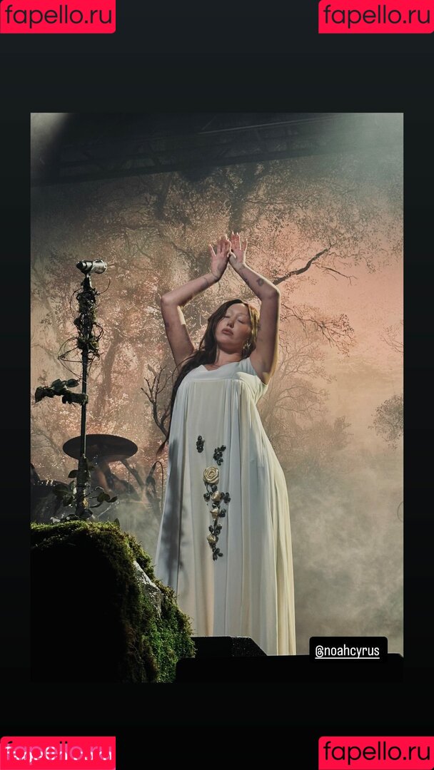 Noah Cyrus Onlyfans Photo Gallery 