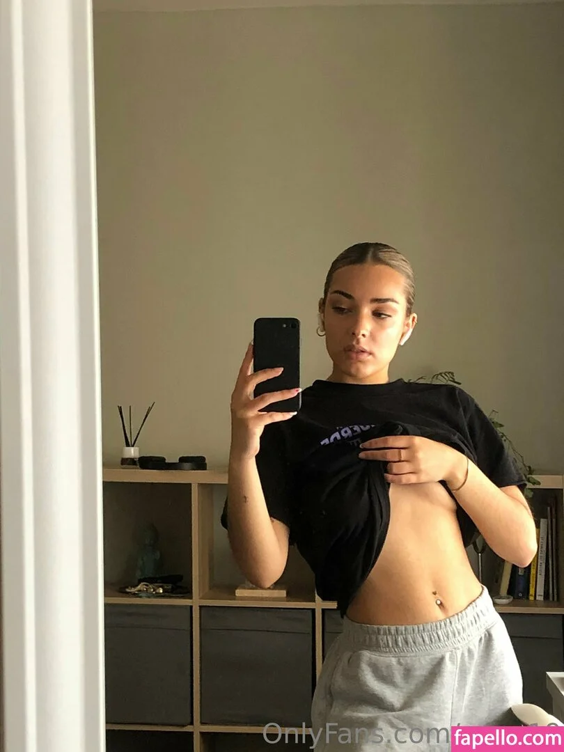 annv19 Onlyfans Photo Gallery 