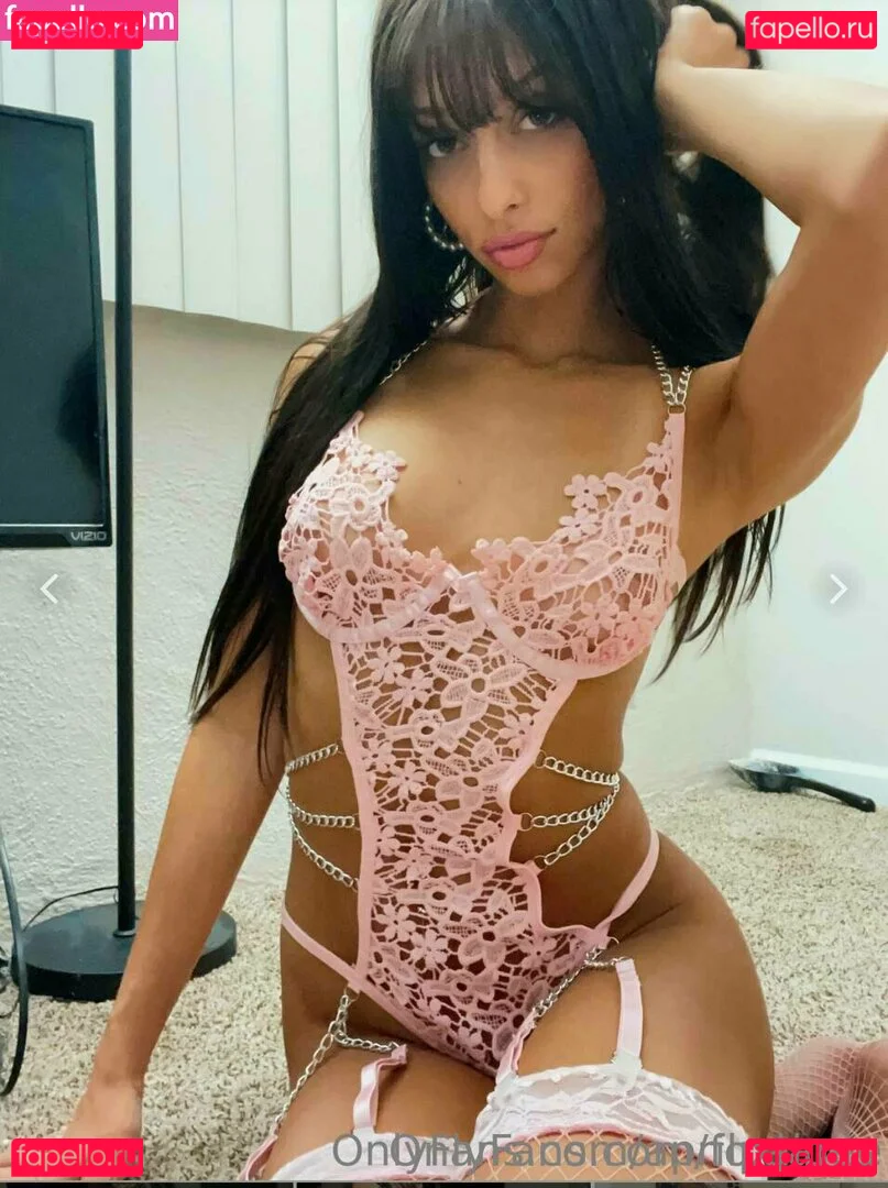 foxjanis Onlyfans Photo Gallery 