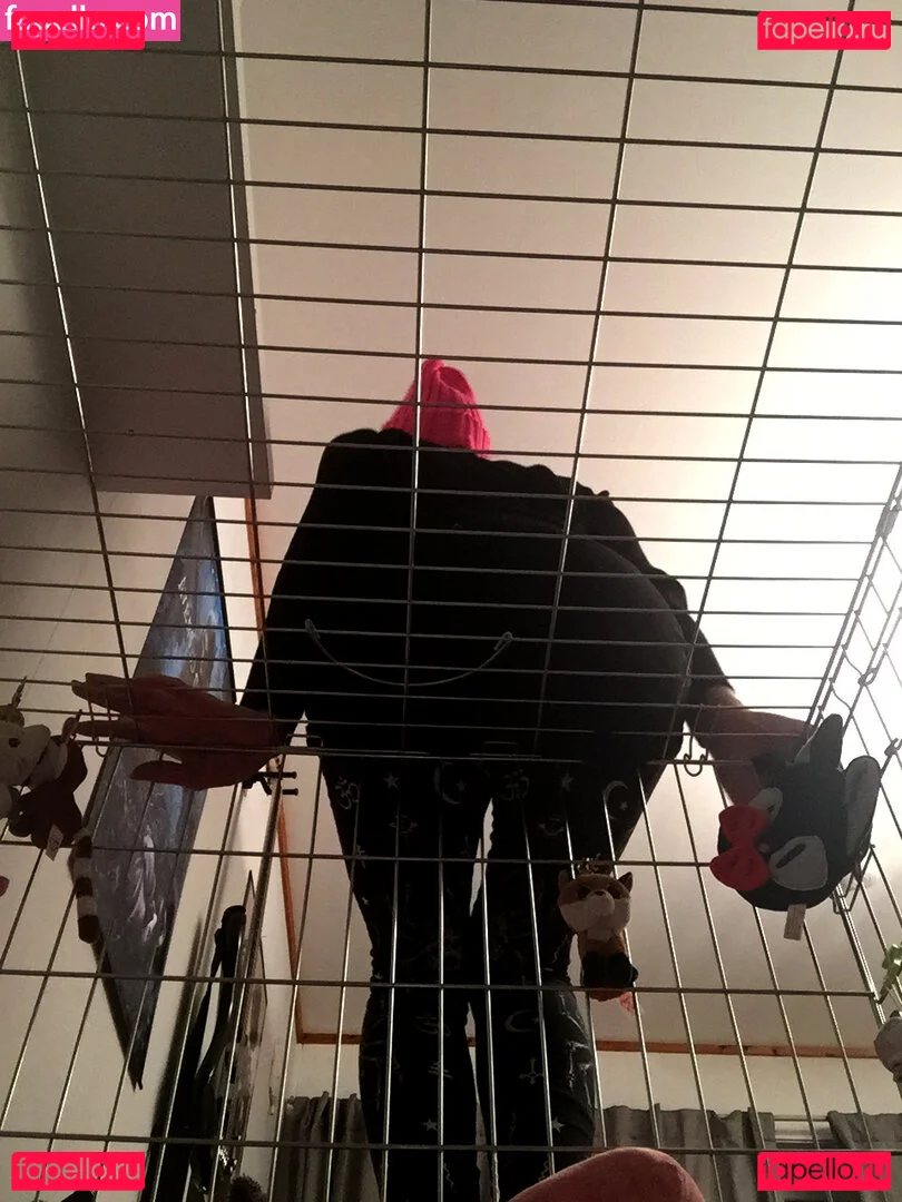 secretsecretsaria Onlyfans Photo Gallery 