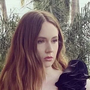 Karen Gillan Onlyfans Photo Gallery 