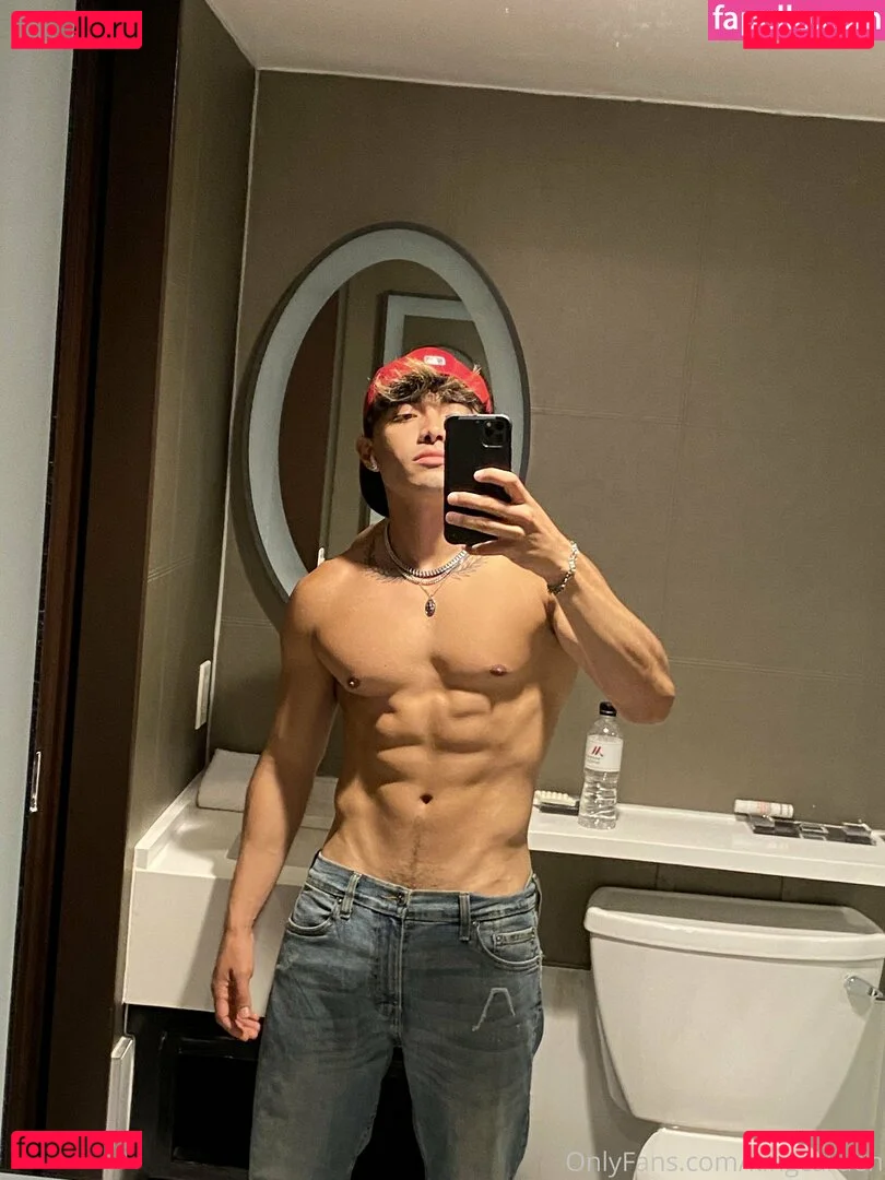 aedanvip Onlyfans Photo Gallery 