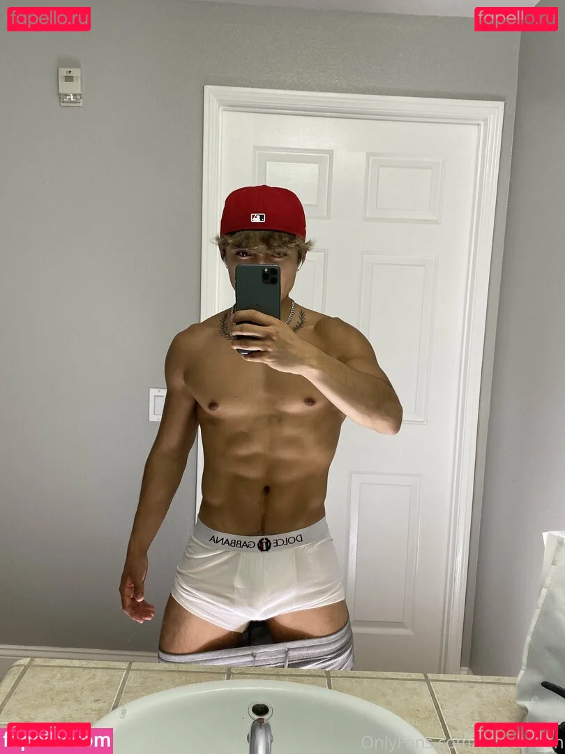 aedanvip Onlyfans Photo Gallery 