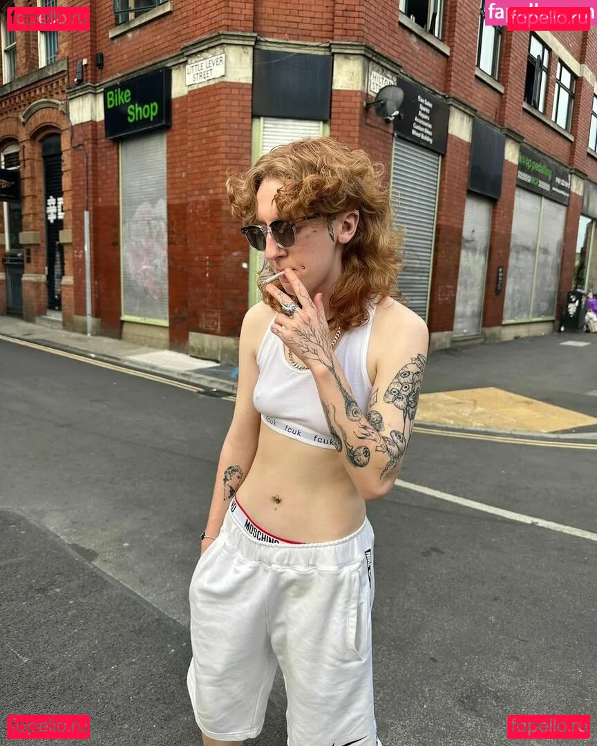 ftmtwinkty Onlyfans Photo Gallery 