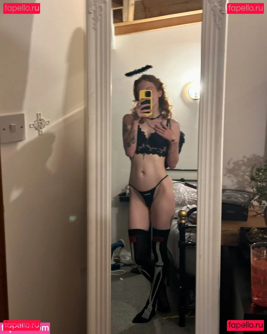 ftmtwinkty Onlyfans Photo Gallery 