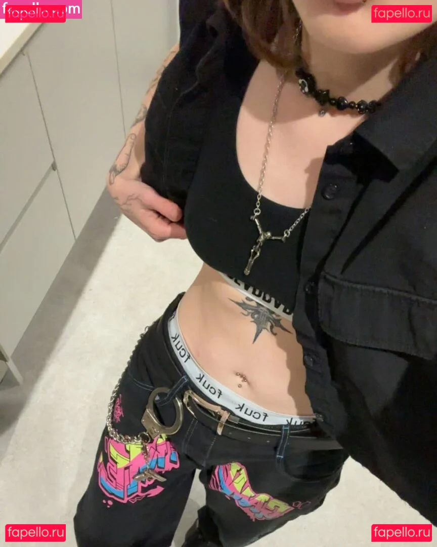 ftmtwinkty Onlyfans Photo Gallery 