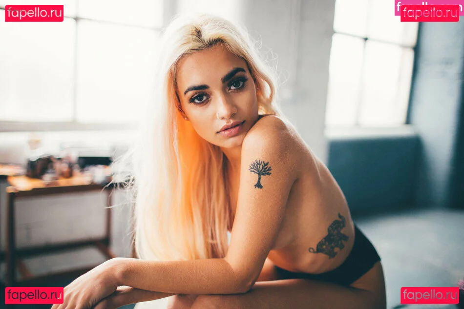 Tara Sky Martin Onlyfans Photo Gallery 