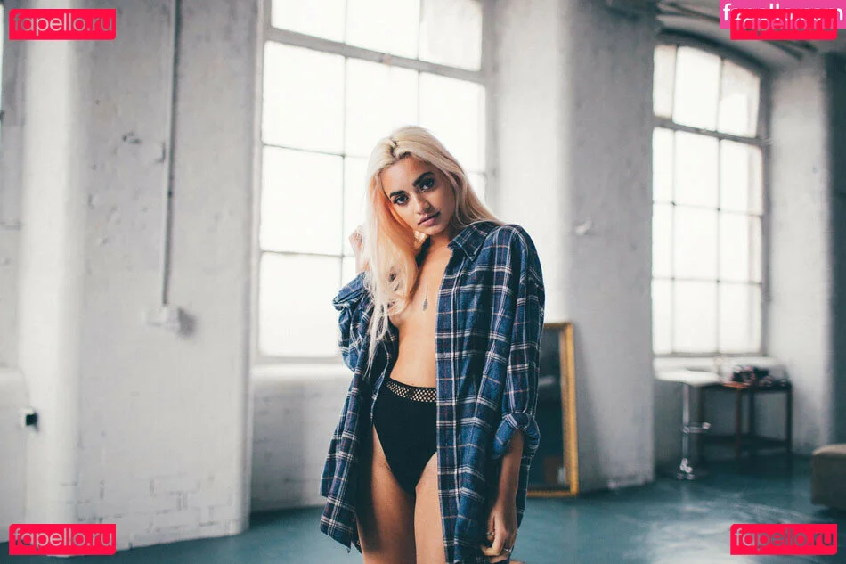 Tara Sky Martin Onlyfans Photo Gallery 