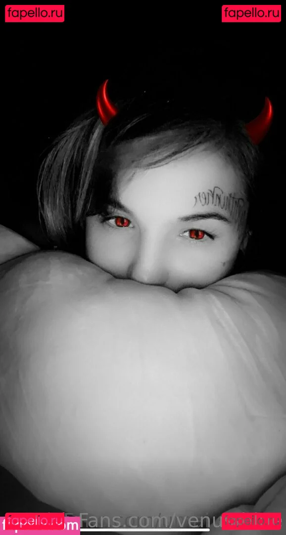 venus-blue Onlyfans Photo Gallery 