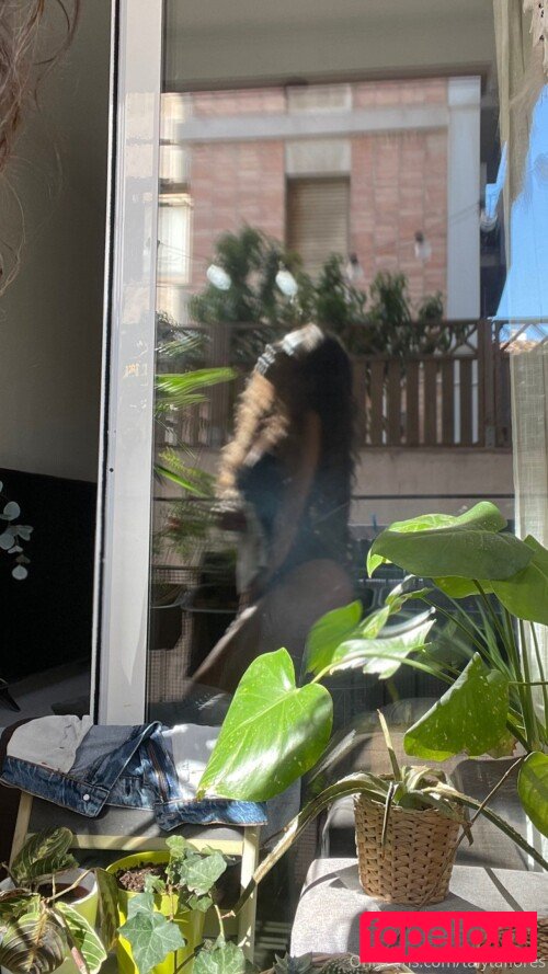 Talyta Flores Onlyfans Photo Gallery 