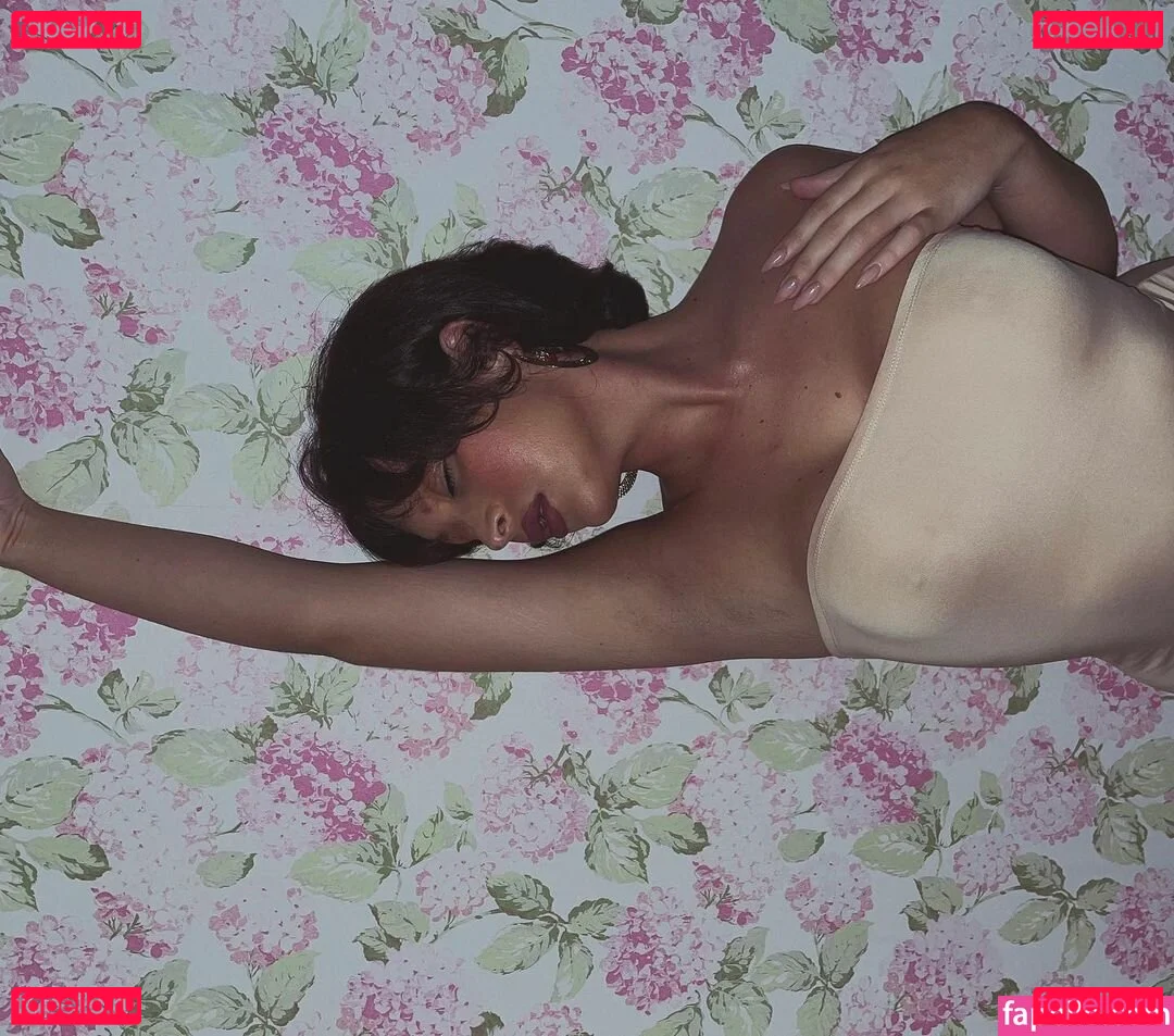 Briny De Laet Onlyfans Photo Gallery 