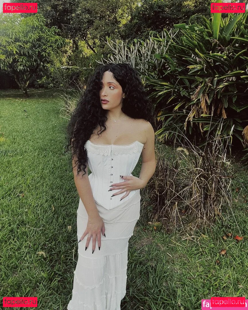 Briny De Laet Onlyfans Photo Gallery 