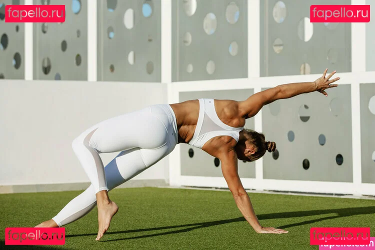 Tribevinyasa Onlyfans Photo Gallery 