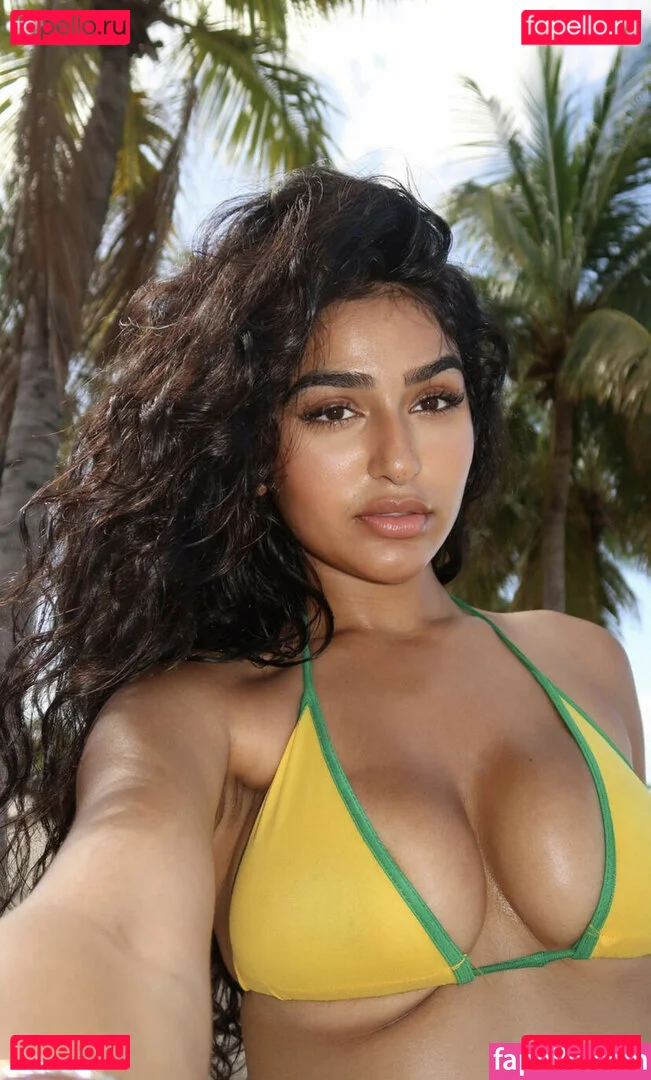 Shreya Verma Onlyfans Photo Gallery 