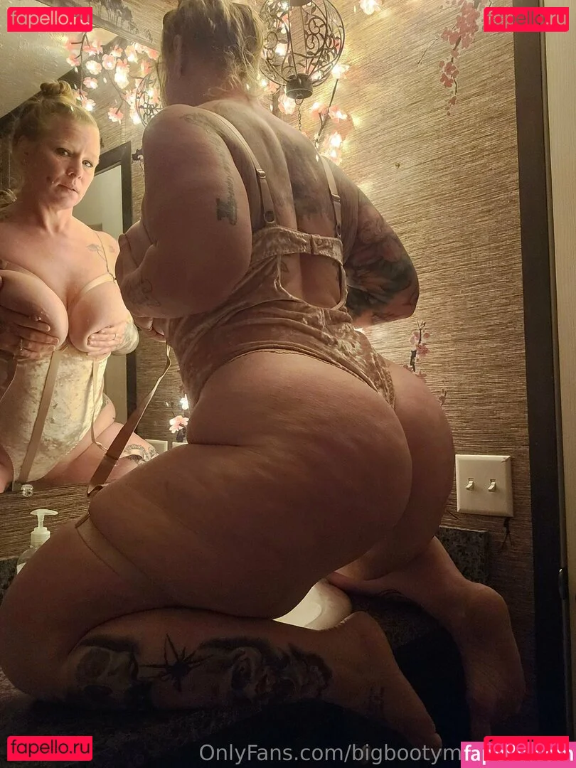 bigbootymandyj1981 Onlyfans Photo Gallery 