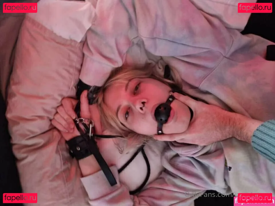 izzystewart Onlyfans Photo Gallery 