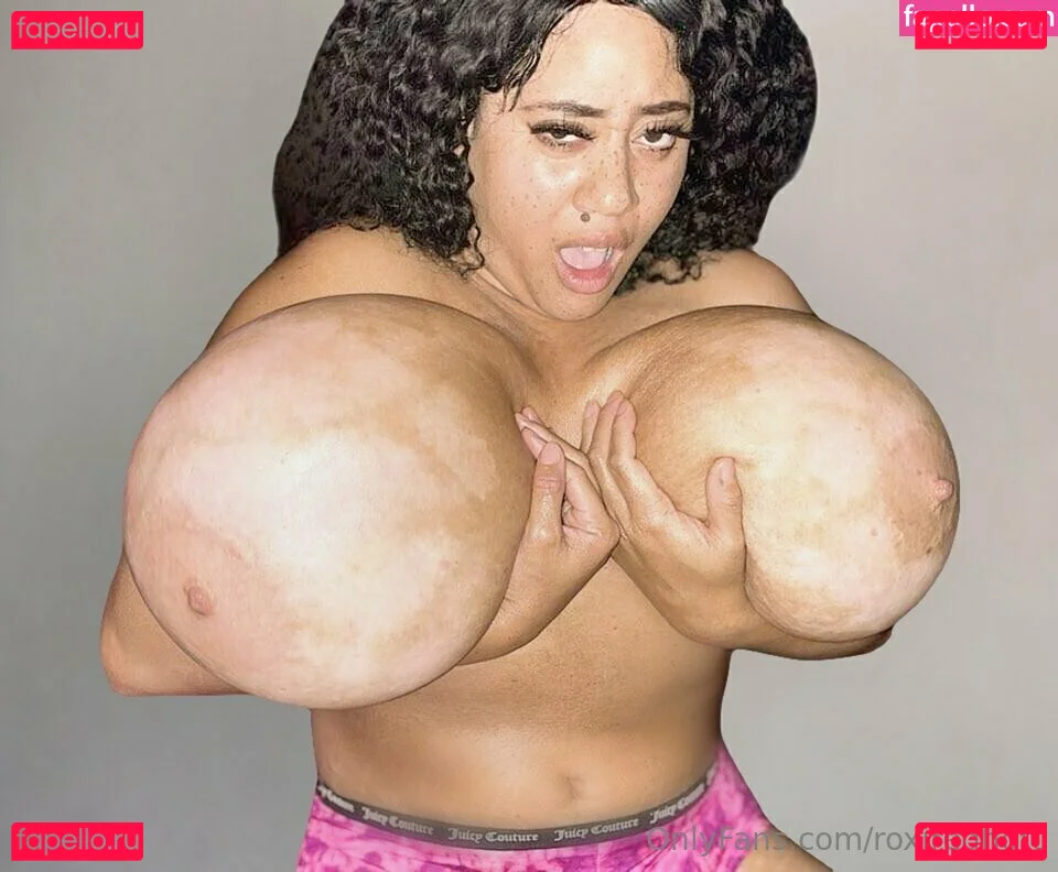 roxiredhott Onlyfans Photo Gallery 