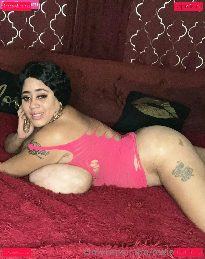 roxiredhott Onlyfans Photo Gallery 