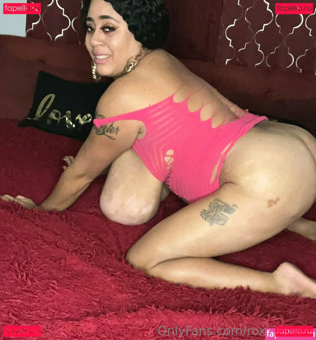 roxiredhott Onlyfans Photo Gallery 