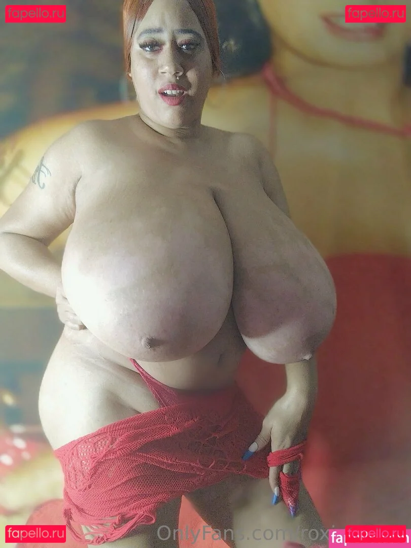 roxiredhott Onlyfans Photo Gallery 