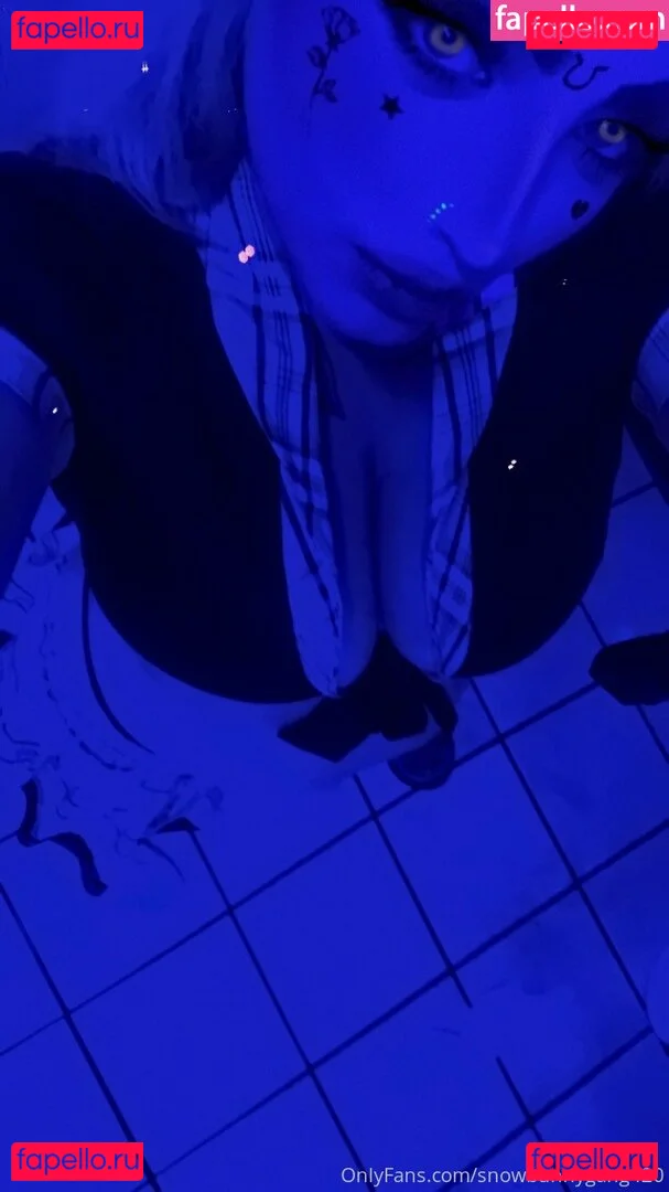 snowbunnygang420 Onlyfans Photo Gallery 
