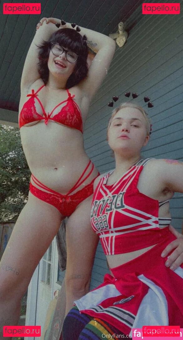 cl0wnpwuppy Onlyfans Photo Gallery 