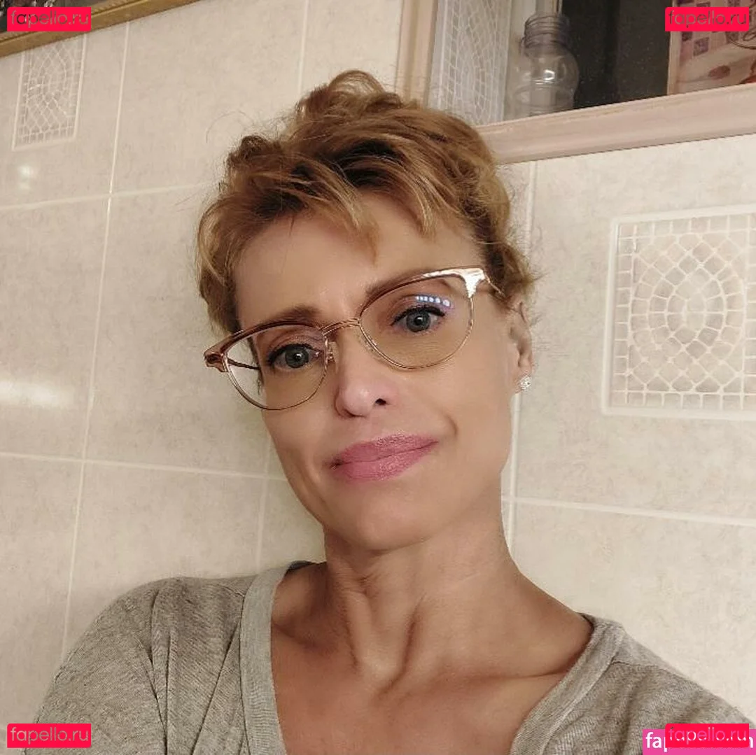 LanaRN Onlyfans Photo Gallery 