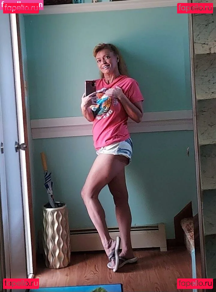 LanaRN Onlyfans Photo Gallery 