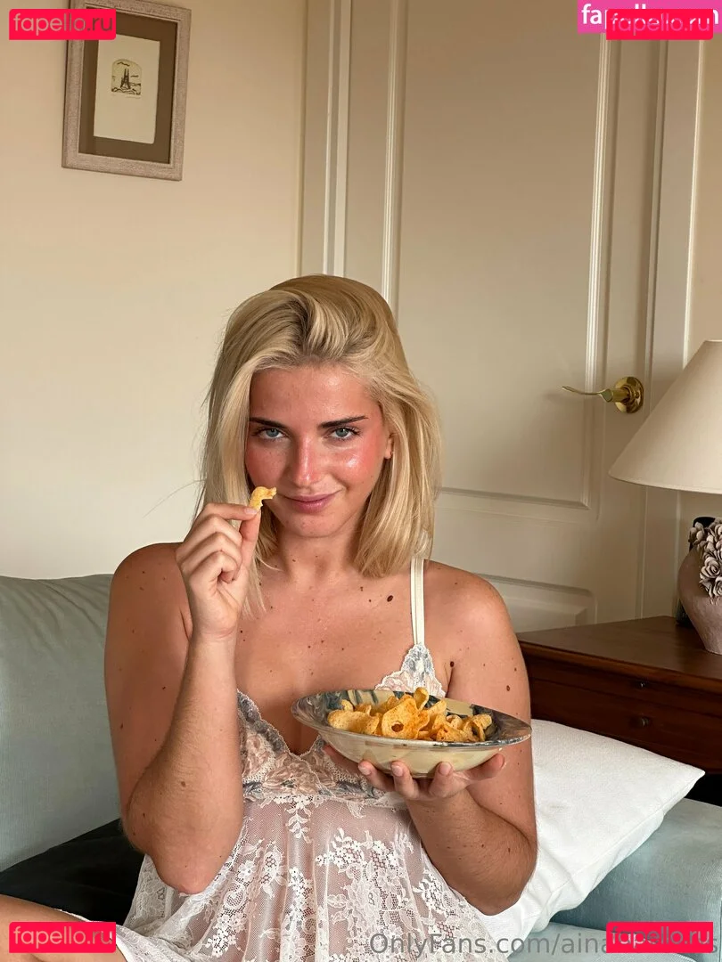 ainabarcons Onlyfans Photo Gallery 
