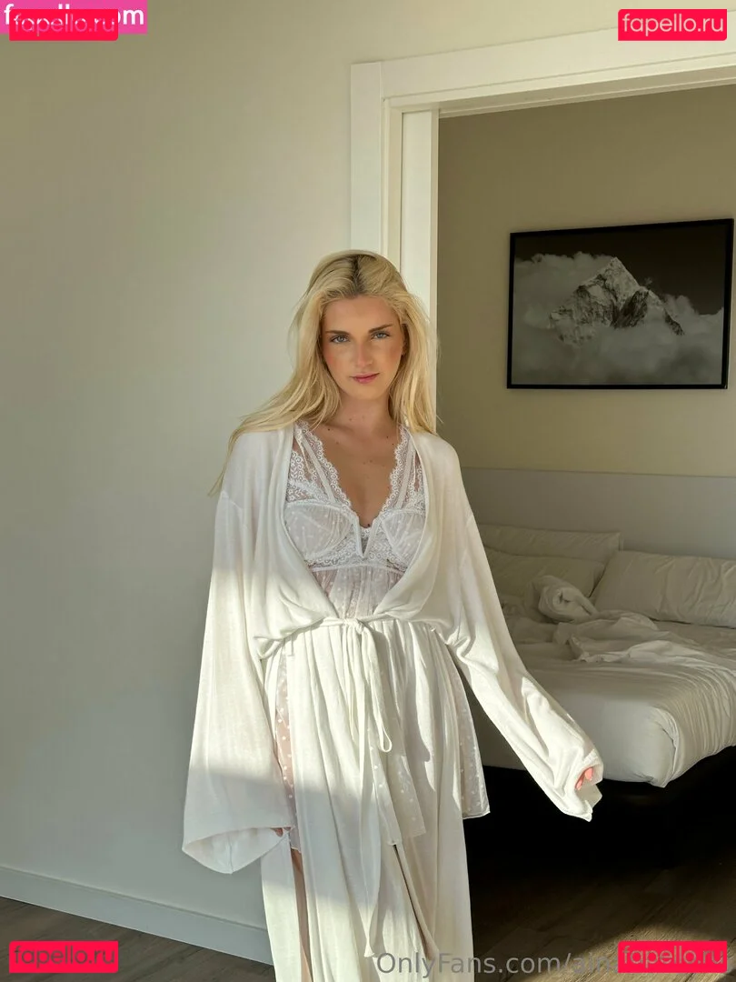 ainabarcons Onlyfans Photo Gallery 