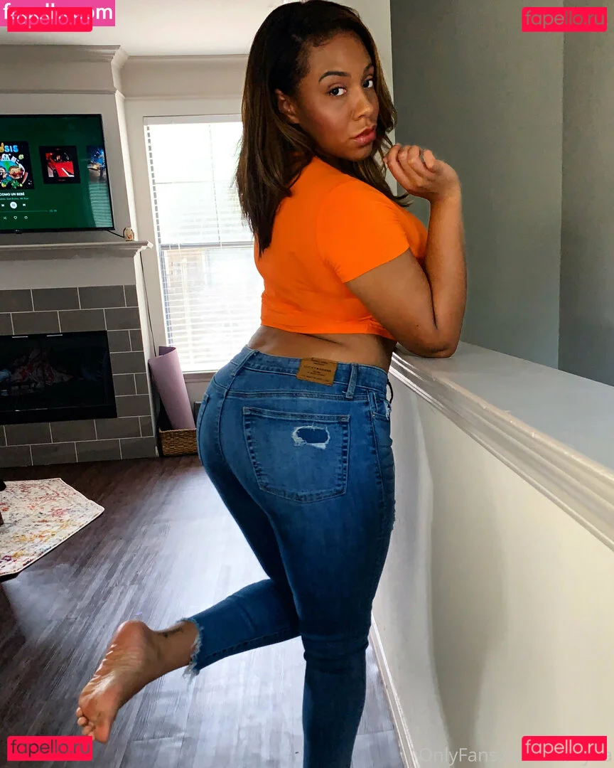 realtexascurves Onlyfans Photo Gallery 