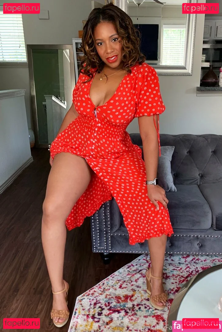 realtexascurves Onlyfans Photo Gallery 