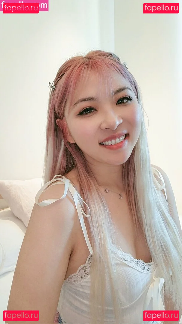 Yvonneflinetv Onlyfans Photo Gallery 