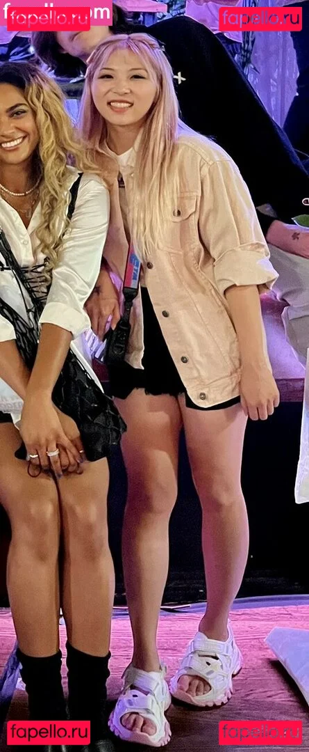 Yvonneflinetv Onlyfans Photo Gallery 