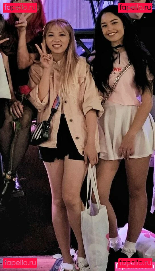 Yvonneflinetv Onlyfans Photo Gallery 