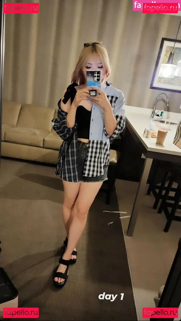 Yvonneflinetv Onlyfans Photo Gallery 