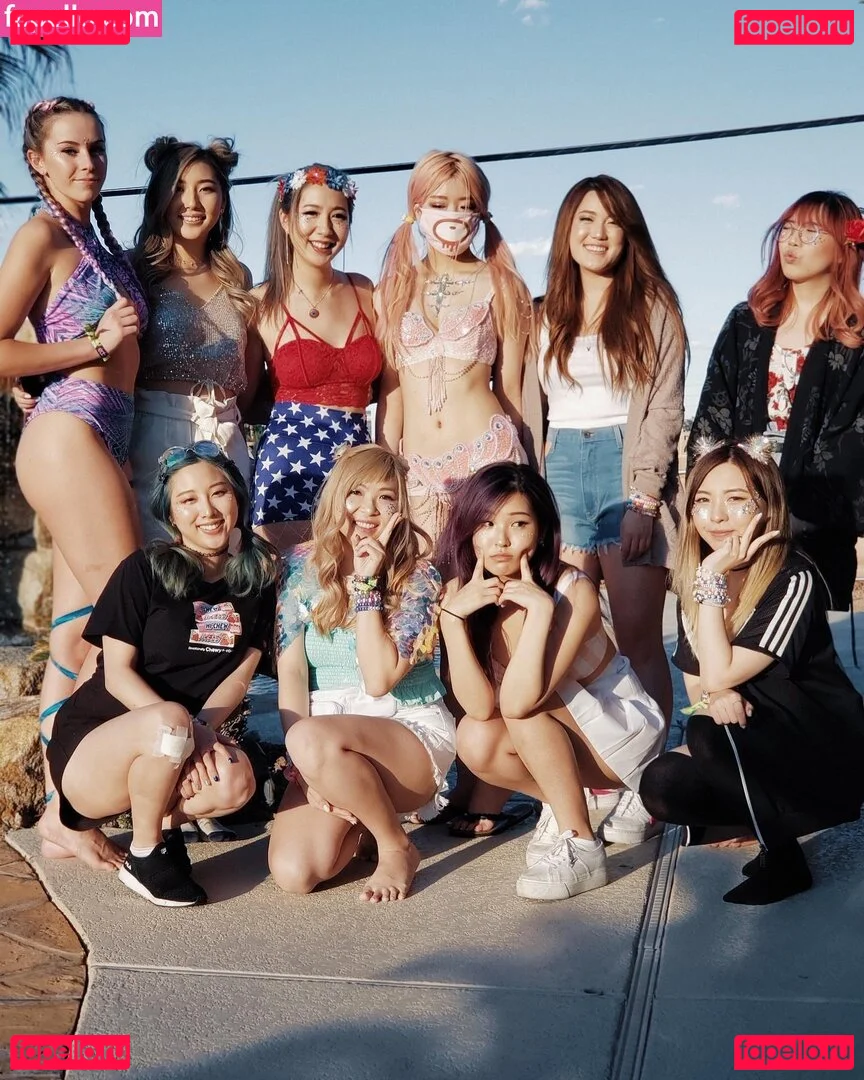 Yvonneflinetv Onlyfans Photo Gallery 