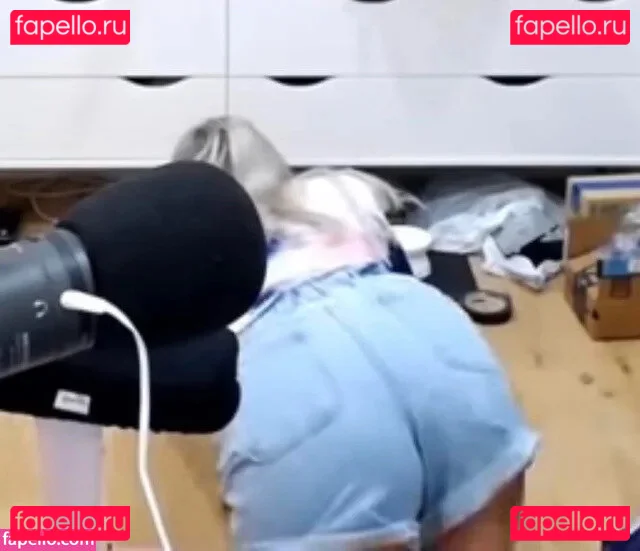 Yvonneflinetv Onlyfans Photo Gallery 